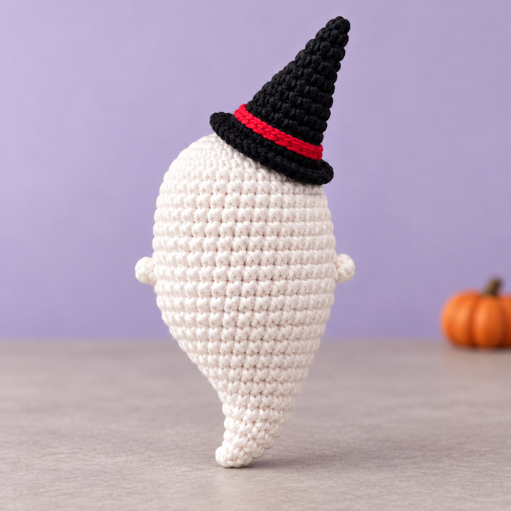 Dizzy Ghost DIY Crochet Kit